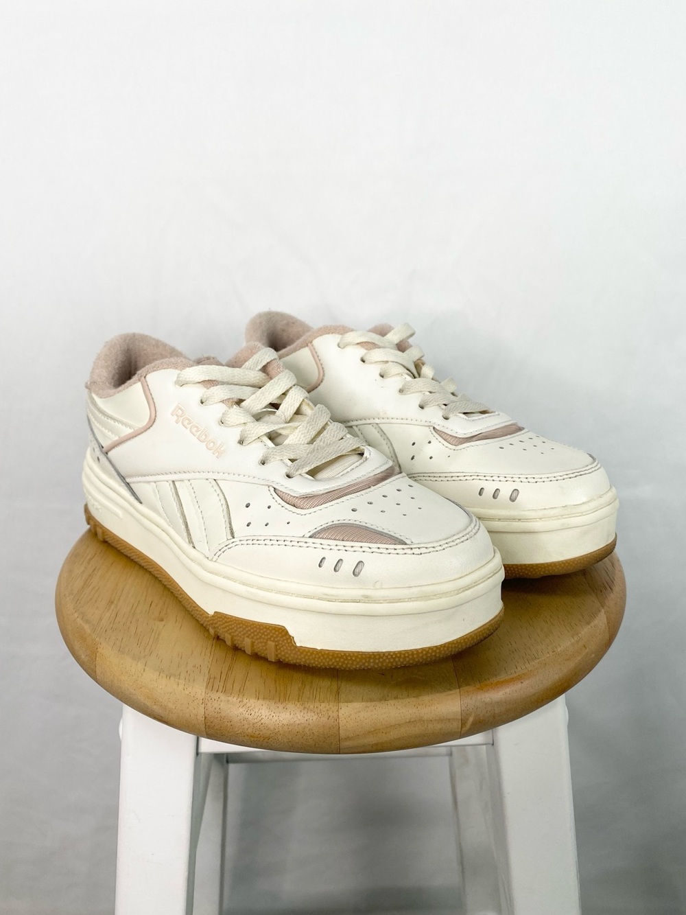 Reebok Club C Revenge Shoes Sneakers Pink White Size 7.5 Platform